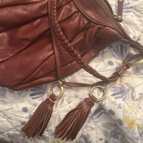 SABINA New York for URBAN OUTFITTERS Coquille Slouchy Pleated Tassel Hobo - Picture 4 of 6